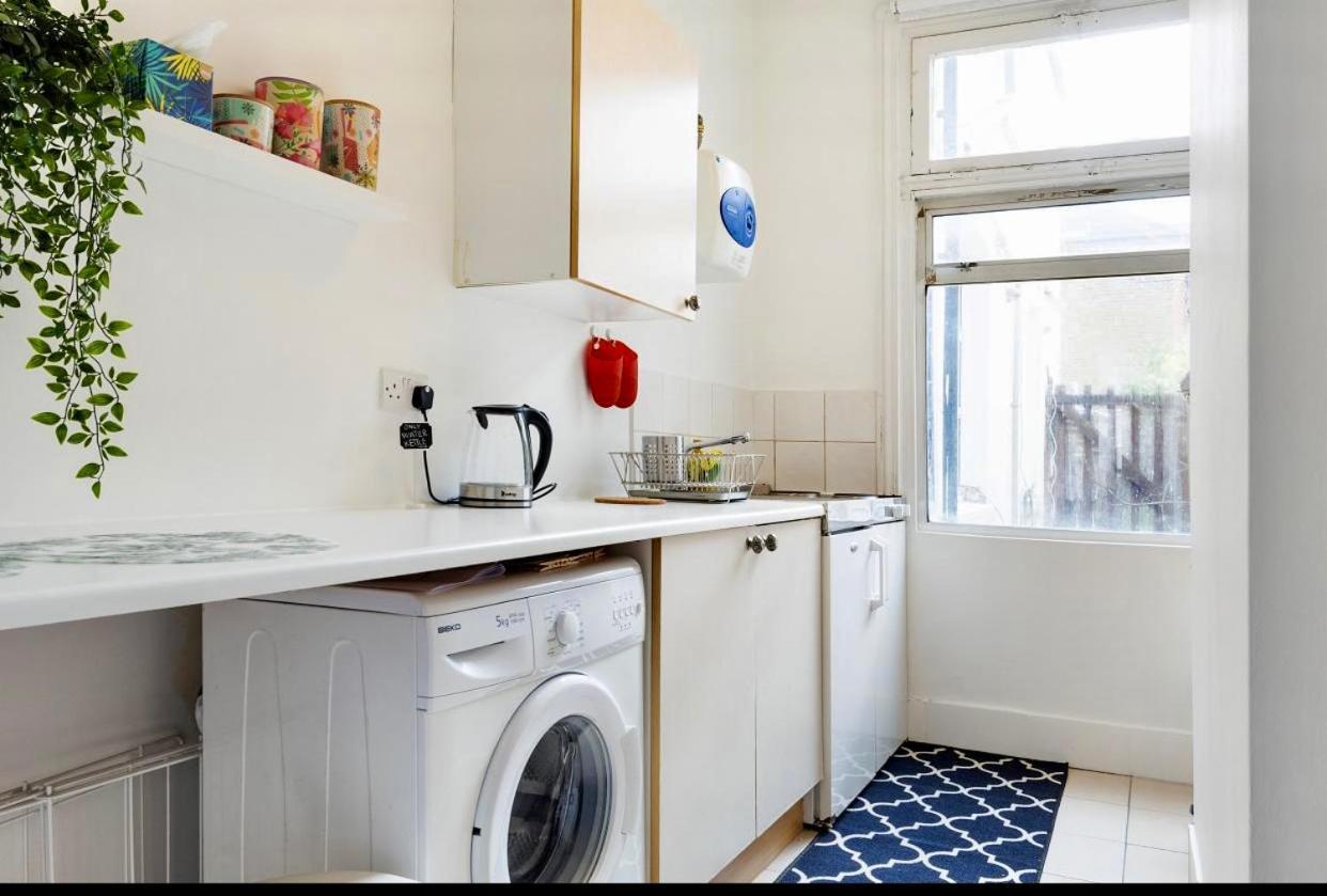 Apartament Colourful Flat Londra